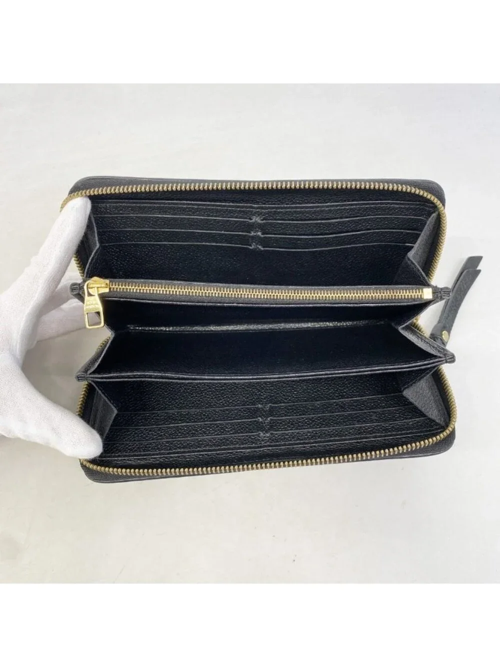 Louis Vuitton Wallet Monogram Empreinte Zippy Noir